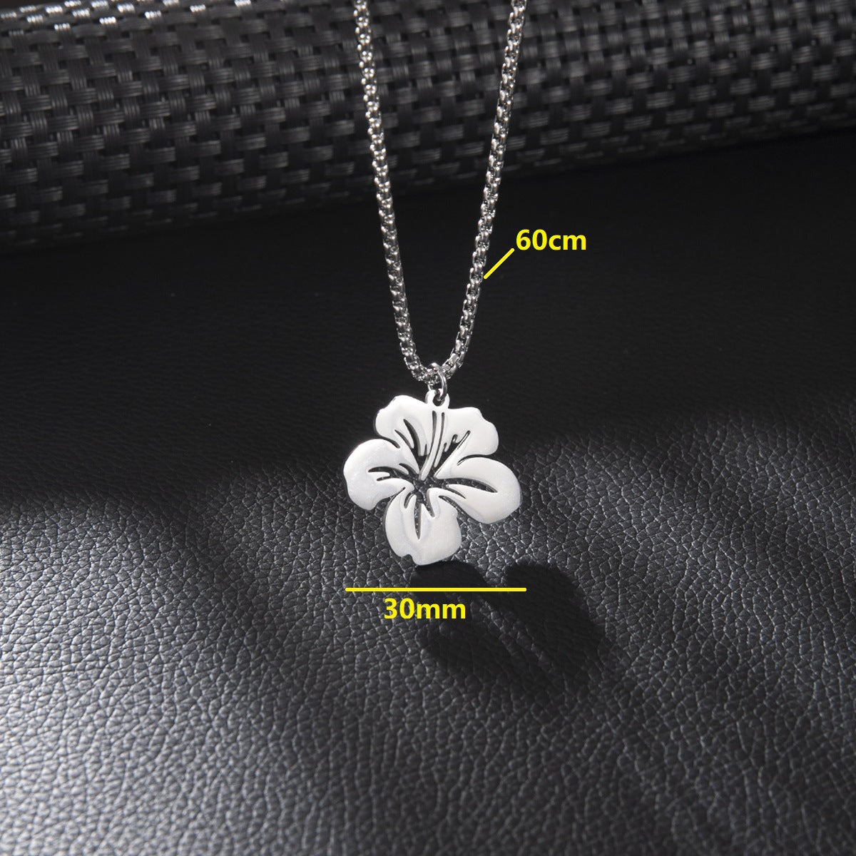Wholesale Retro hollow flower necklace long hip-hop clavicle chain